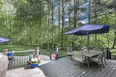 8290 Pine Creek Court, Chagrin Falls, OH 44023 - Photo 31