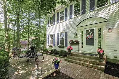 8290 Pine Creek Court, Chagrin Falls, OH 44023 - Photo 3