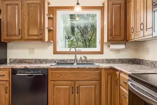 10155 Old River Rd, Blue Rock, OH 43720 - Photo 11