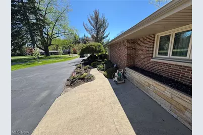 1648 Highland Lane, Ashtabula, OH 44004 - Photo 5