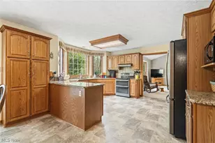 8708 Eastlynn Ave NW, Massillon, OH 44646 - Photo 21