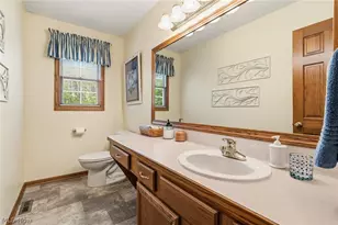 8708 Eastlynn Ave NW, Massillon, OH 44646 - Photo 25