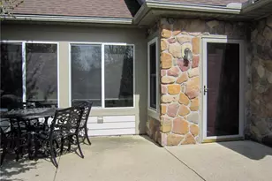 584 Crossings Cir, Tallmadge, OH 44278 - Photo 25