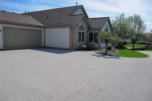 584 Crossings Cir, Tallmadge, OH 44278 - Photo 3