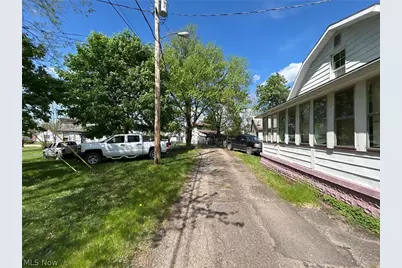 119 Belle Alley, Uhrichsville, OH 44683 - Photo 5