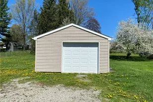 4138 Burkey Rd, Austintown, OH 44515 - Photo 3