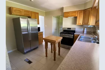4138 Burkey Road, Austintown, OH 44515 - Photo 7