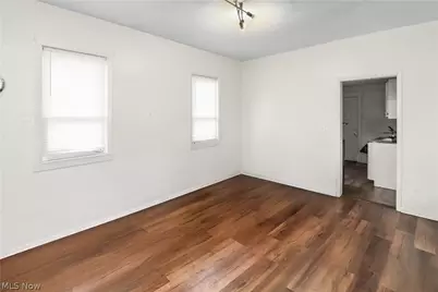 505 Brown Street, Akron, OH 44311 - Photo 3