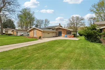23956 Fairlawn Drive, North Olmsted, OH 44070 - Photo 5