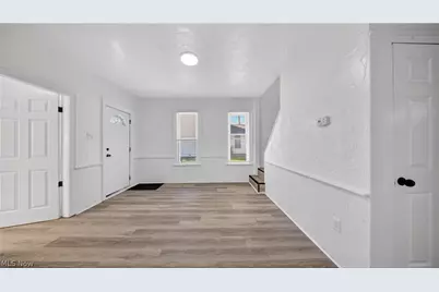 511 Brown Street, Akron, OH 44311 - Photo 3