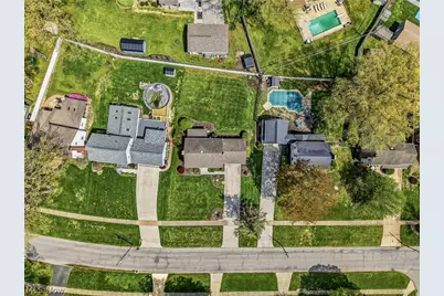 546 Perkinswood Boulevard NE, Warren, OH 44483 - Photo 5