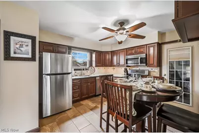 546 Perkinswood Boulevard NE, Warren, OH 44483 - Photo 15