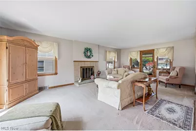 546 Perkinswood Boulevard NE, Warren, OH 44483 - Photo 7