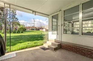 4028 Crestwood St NW, Canton, OH 44708 - Photo 37