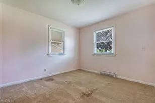 4028 Crestwood St NW, Canton, OH 44708 - Photo 19