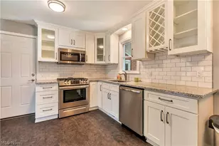 4028 Crestwood St NW, Canton, OH 44708 - Photo 11