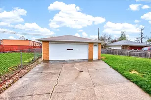 12304 Havana Rd, Garfield Heights, OH 44125 - Photo 27