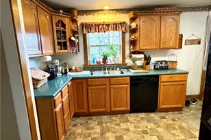 112 Fairview St, West Lafayette, OH 43845 - Photo 9
