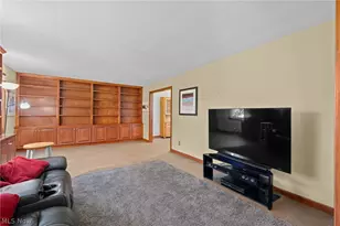 3020 Thunderbird Dr, Poland, OH 44514 - Photo 9