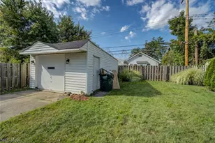10105 Greenview, Garfield Heights, OH 44125 - Photo 49