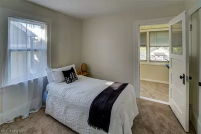 10105 Greenview, Garfield Heights, OH 44125 - Photo 29
