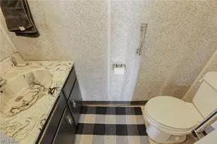 808 N 12th St, Cambridge, OH 43725 - Photo 27