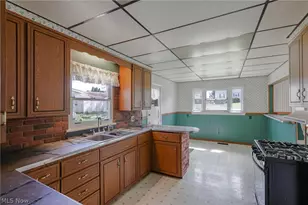 808 N 12th St, Cambridge, OH 43725 - Photo 25