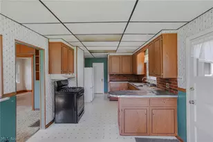 808 N 12th St, Cambridge, OH 43725 - Photo 21