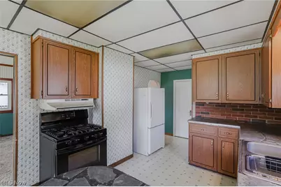 808 N 12th Street, Cambridge, OH 43725 - Photo 23