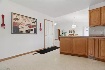 519 Heather Woods Drive, Elyria, OH 44035 - Photo 17