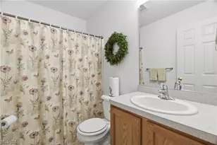 519 Heather Woods Dr, Elyria, OH 44035 - Photo 37