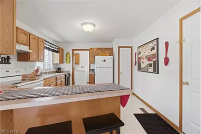 519 Heather Woods Drive, Elyria, OH 44035 - Photo 15