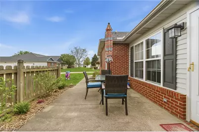 519 Heather Woods Drive, Elyria, OH 44035 - Photo 5