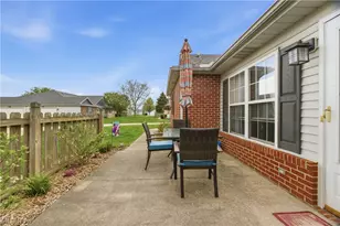519 Heather Woods Dr, Elyria, OH 44035 - Photo 5
