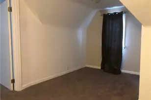 11303 McCracken Rd, Garfield Heights, OH 44125 - Photo 9