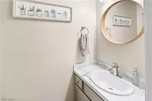 127 Cumberland Ct, Elyria, OH 44035 - Photo 39