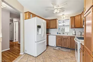3198 Mariners Island Dr NW, Canton, OH 44708 - Photo 7