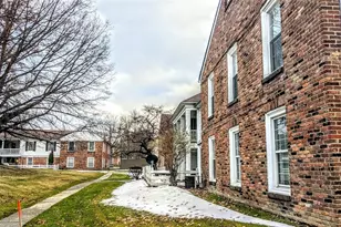 25 Trenton Square, Euclid, OH 44143 - Photo 35