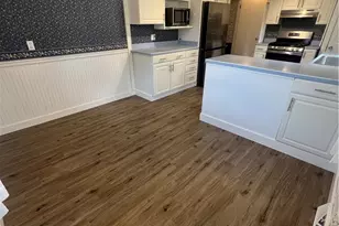 1945 Chatam St, Cuyahoga Falls, OH 44221 - Photo 5