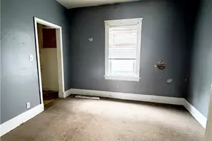 10309 Parkview Ave, Loveland, OH 44104 - Photo 5