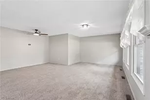 14747 Hartford Trail, Strongsville, OH 44136 - Photo 7