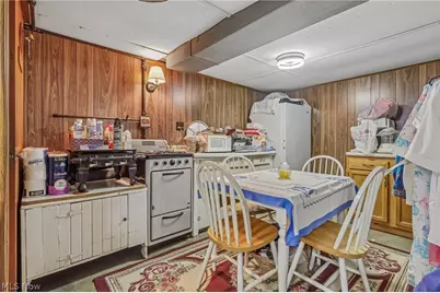 1377 E 28th Street, Ashtabula, OH 44004 - Photo 35