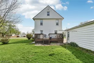 1377 E 28th St, Ashtabula, OH 44004 - Photo 9