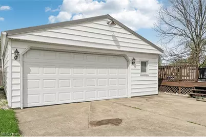 1377 E 28th Street, Ashtabula, OH 44004 - Photo 3