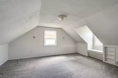 407 E 330th Street, Willowick, OH 44095 - Photo 21