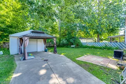 407 E 330th Street, Willowick, OH 44095 - Photo 29