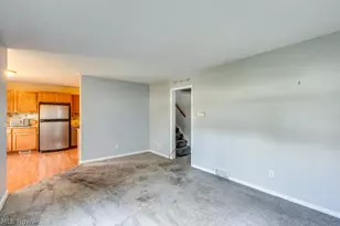 407 E 330th St, Willowick, OH 44095 - Photo 5
