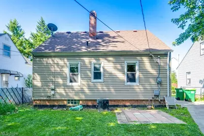 407 E 330th Street, Willowick, OH 44095 - Photo 31