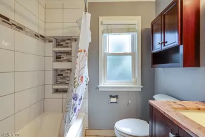 407 E 330th Street, Willowick, OH 44095 - Photo 17