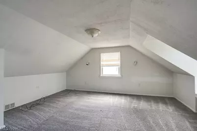 407 E 330th Street, Willowick, OH 44095 - Photo 23